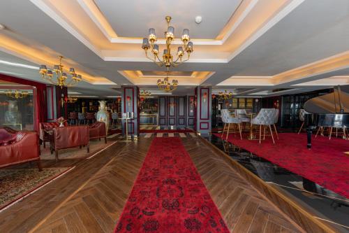 the manor wellness and sport hotel