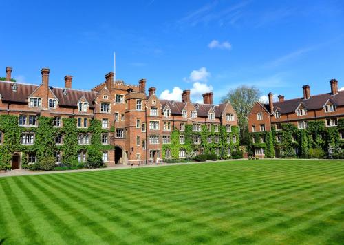 selwyn college