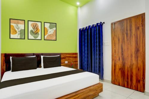 Hotel O Adinath Guest House,,4 star