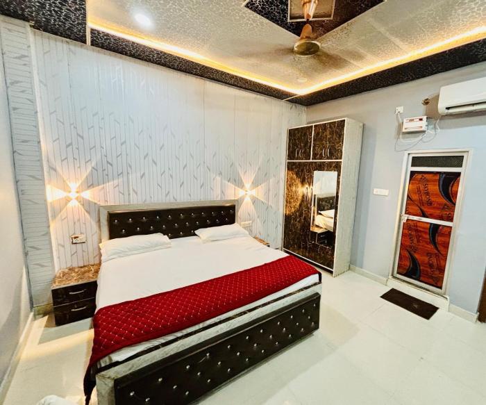 hotel o suryavanshi palace