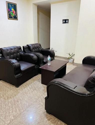 super hotel o shree jee inn guest house