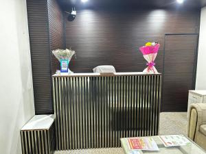 super hotel o shree jee inn guest house