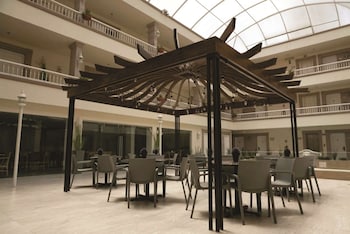 best western plus monterrey colon
