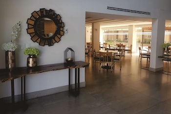 best western plus monterrey colon
