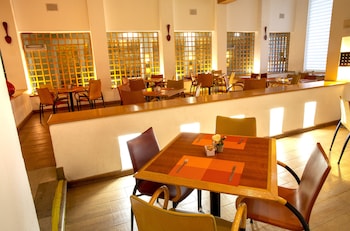 best western plus monterrey colon
