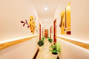 super townhouse casa grand himayatnagar