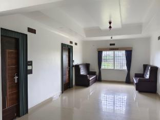 hotel ms pride prime located