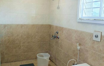 hotel ms pride prime located