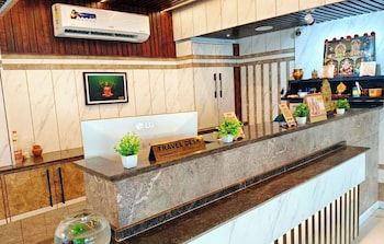 hotel ms pride prime located