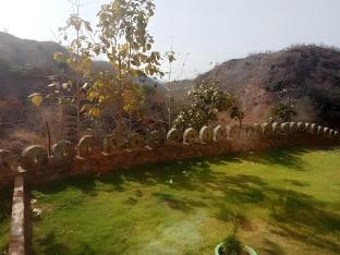 doongar fort 7 km from ambaji