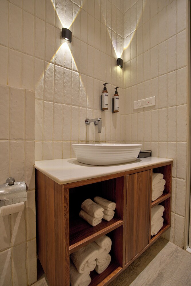 asgard apartments and hotels