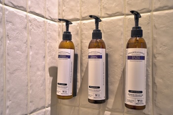 asgard apartments and hotels