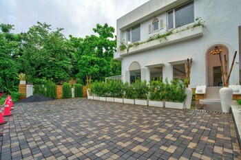 asgard apartments and hotels