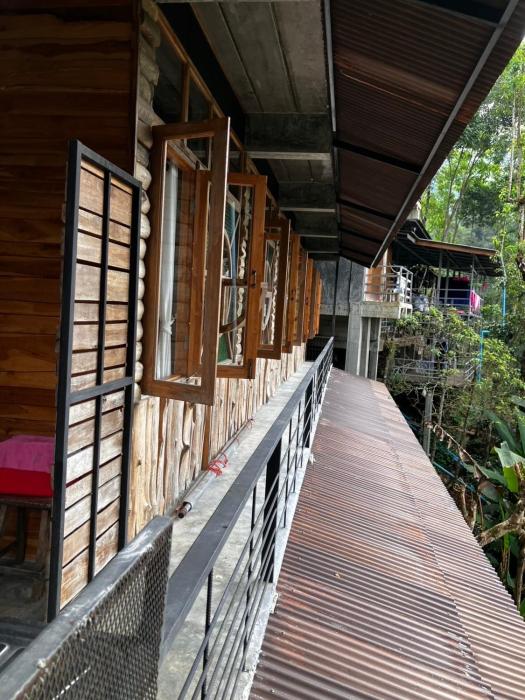 baan ing dao maekampong chiang mai