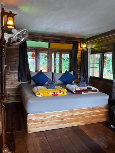 baan ing dao maekampong chiang mai