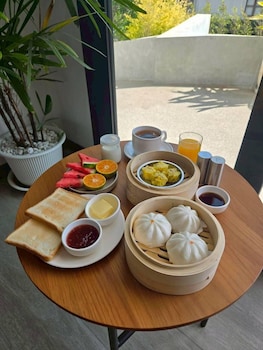 hotel whitt hua hin
