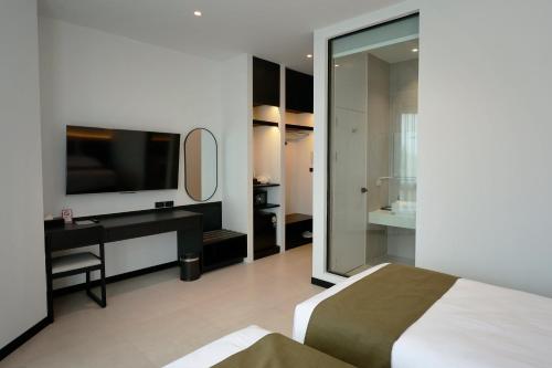 hotel whitt hua hin