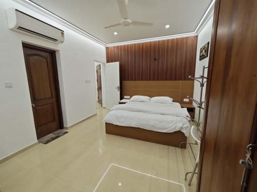 orient glory holidays