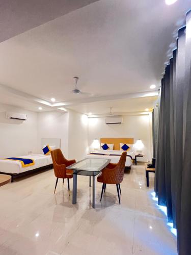 Aamantran Residency Hotel, Sohna Road, Sector 49, Gurugram,,5 star