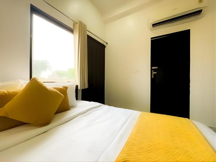 hotel vrinda sarovar