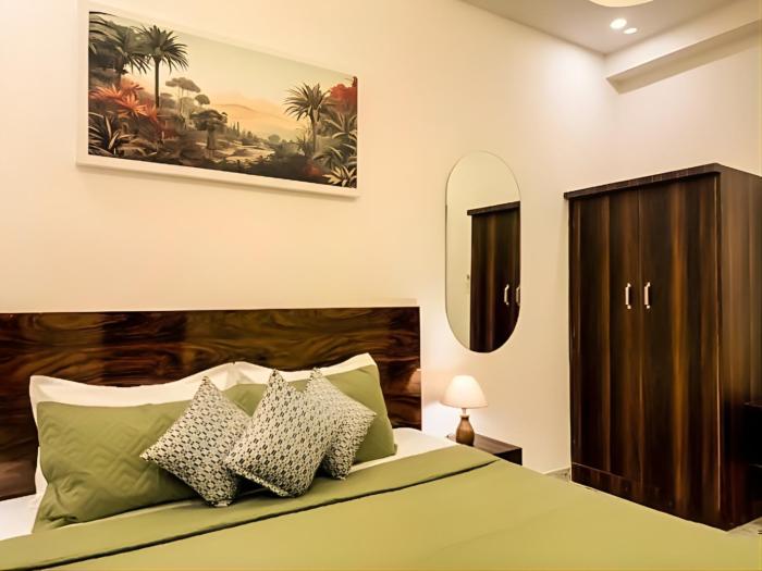 hotel vrinda sarovar