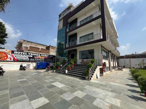 hotel vrinda sarovar