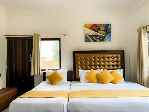 hotel vrinda sarovar