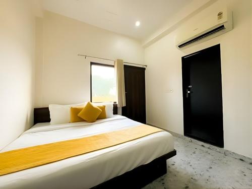 hotel vrinda sarovar