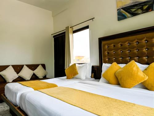 hotel vrinda sarovar