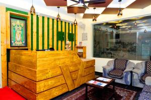 Hotel Sri Nilayam,,3 star