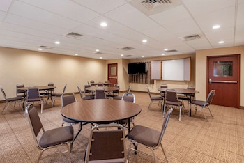 comfort inn and suites