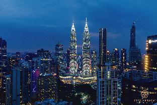 the manor residence klcc by five senses
