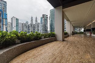 the manor residence klcc by five senses