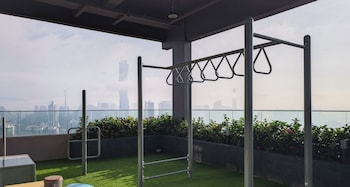 the manor residence klcc by five senses