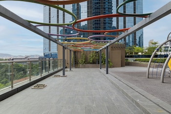 the manor residence klcc by five senses