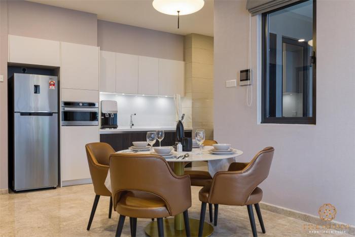 the manor residence klcc by five senses