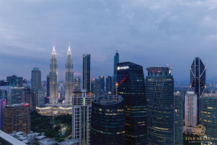 the manor residence klcc by five senses
