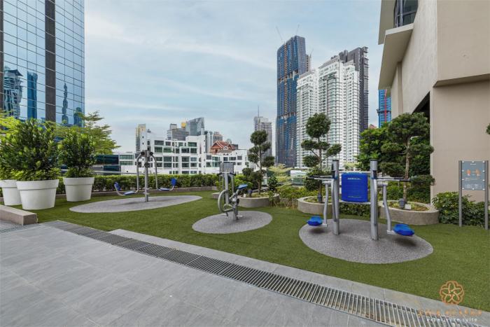 the manor residence klcc by five senses