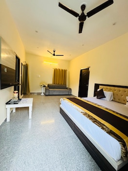 hotel moon light bhimtal