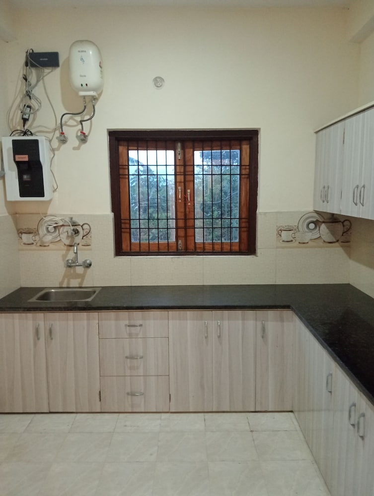 hotel moon light bhimtal