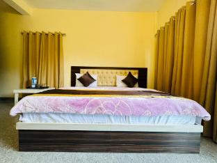 hotel moon light bhimtal