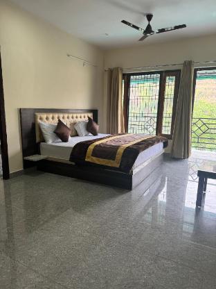 hotel moon light bhimtal