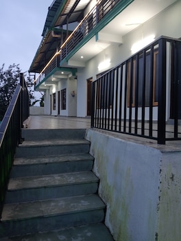 hotel moon light bhimtal