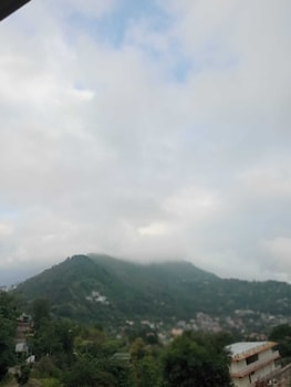 hotel moon light bhimtal