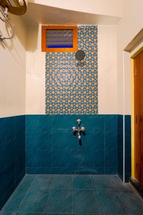 white yellow residency