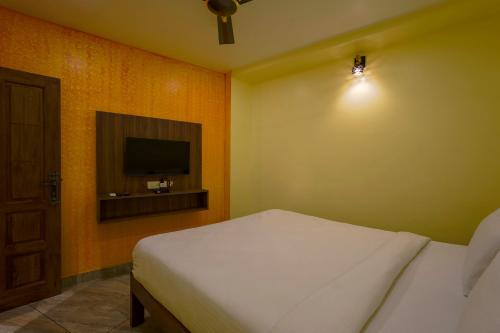 white yellow residency