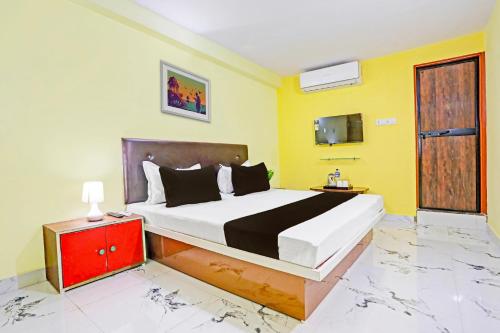 Hotel O Manav Hotel,,4 star