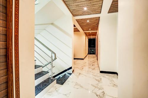 super hotel o swagatam hotel