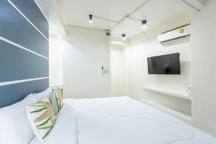 the light house at town