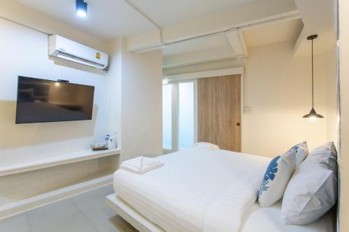 the light house at town